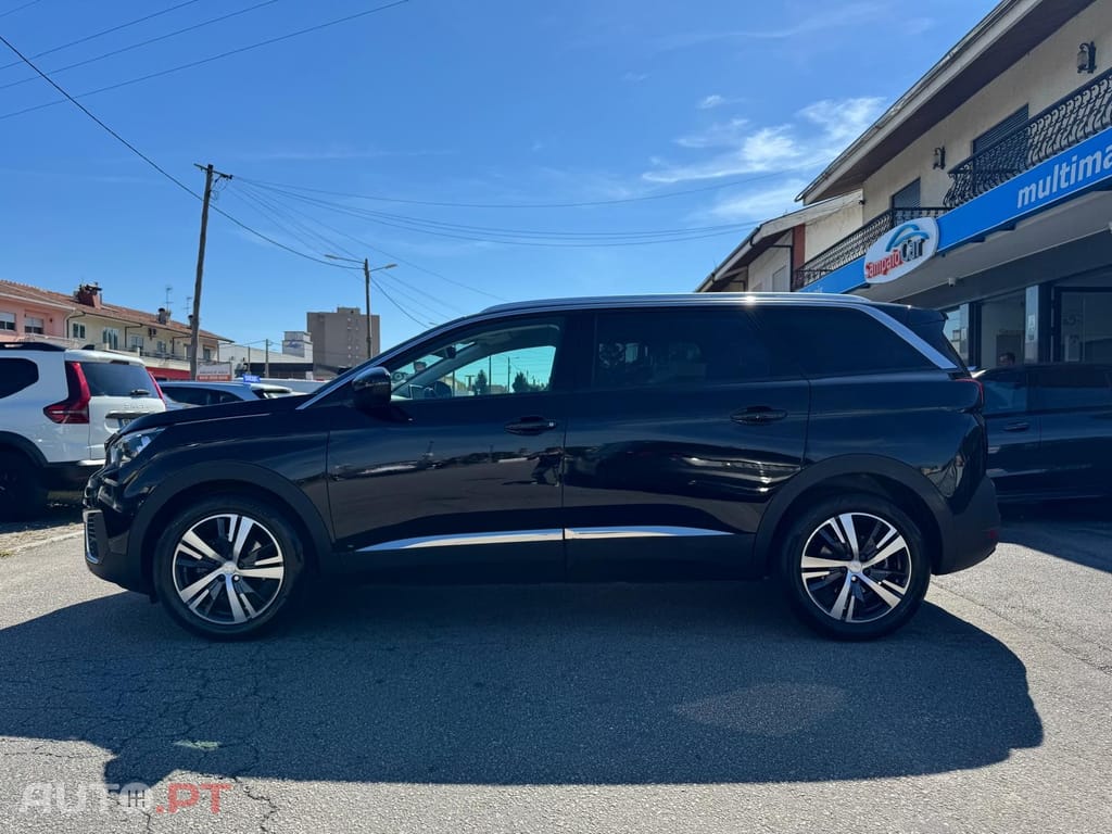 Peugeot 5008 1.5 BlueHDi Allure