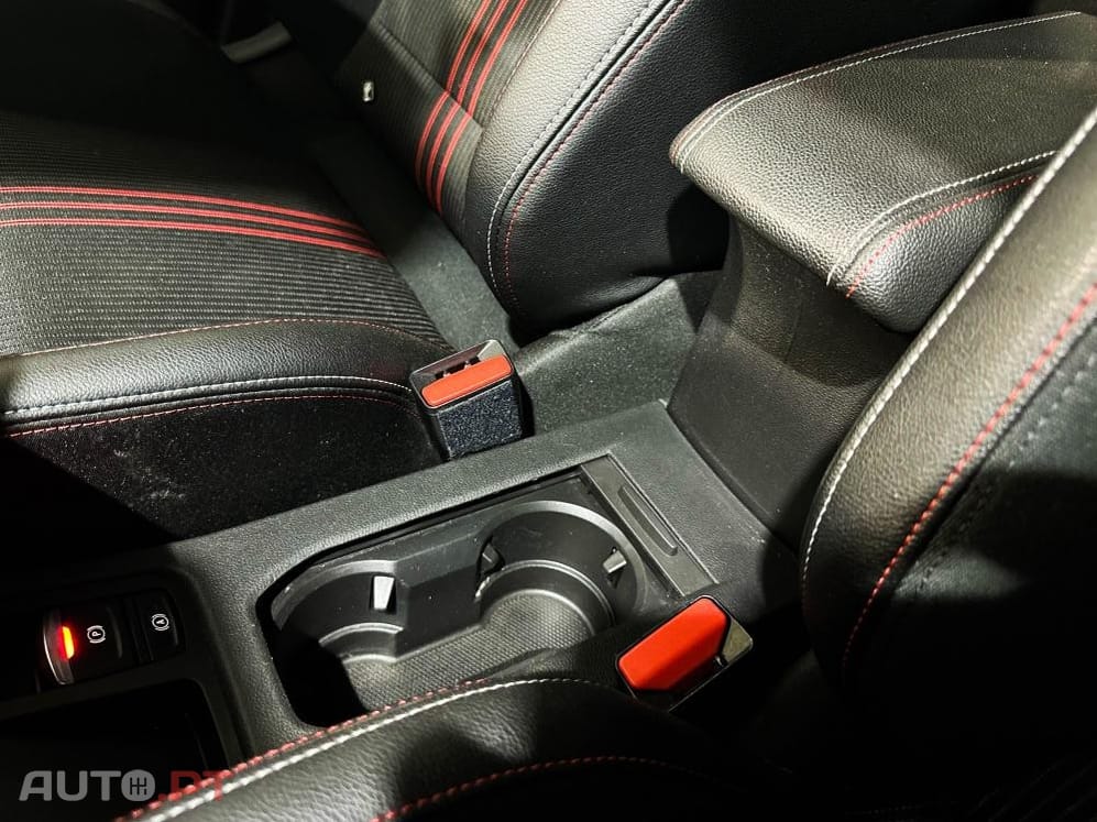 Renault Clio 1.0 TCe RS Line