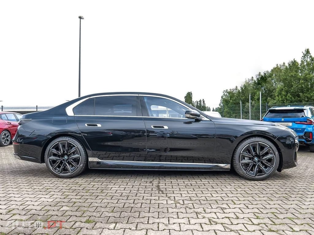 BMW 750 e xDrive
