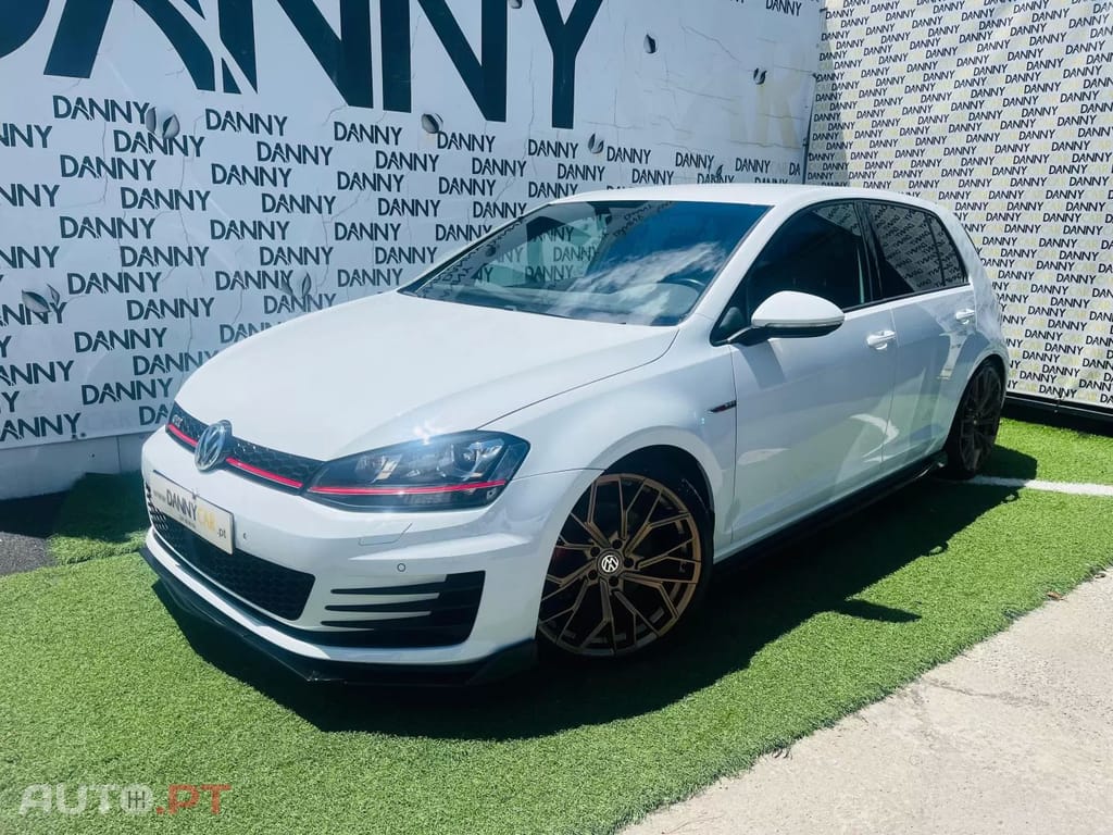 Volkswagen Golf GTI BlueMotion DSG