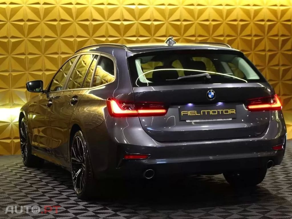 BMW 318 d Line Luxury Auto