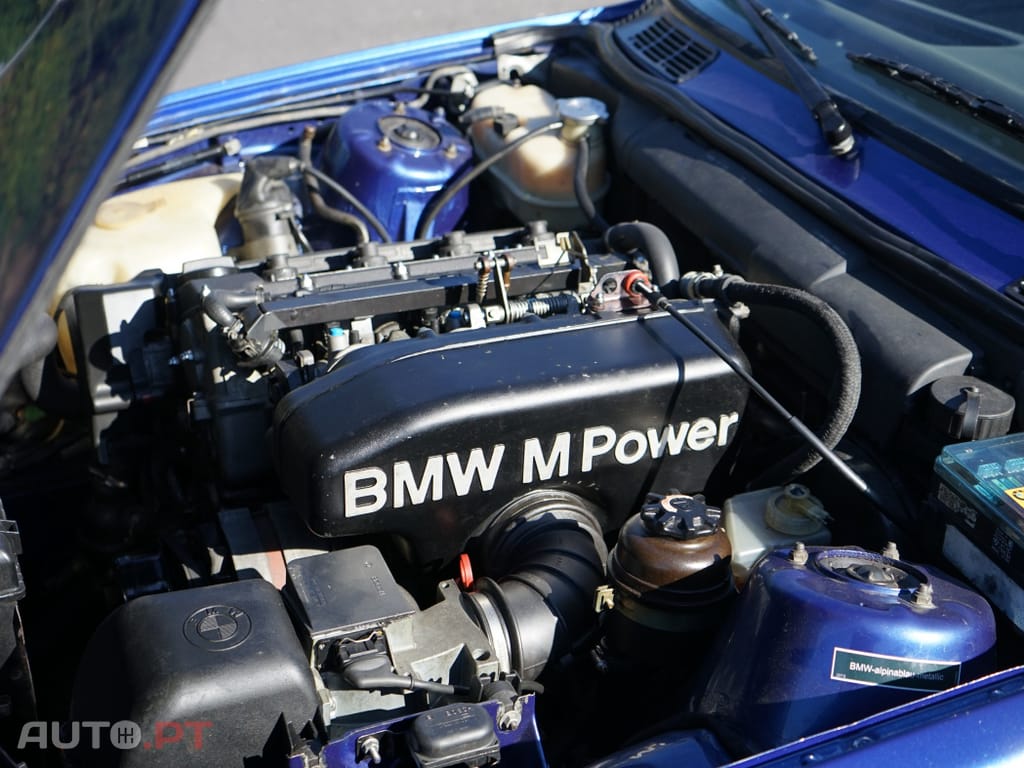BMW 320 iS