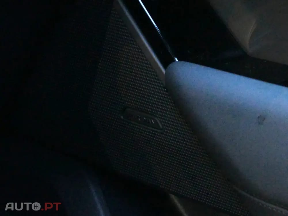 Land Rover Velar 2.0 P400e AWD Dynamic SE