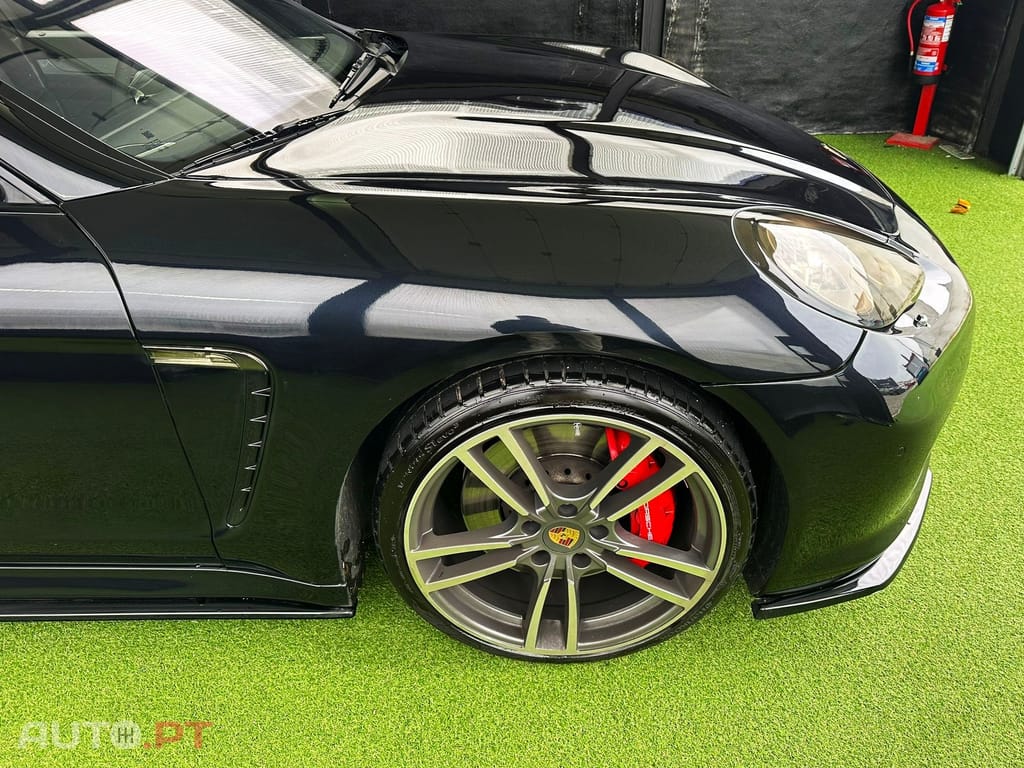 Porsche Panamera Turbo PDK