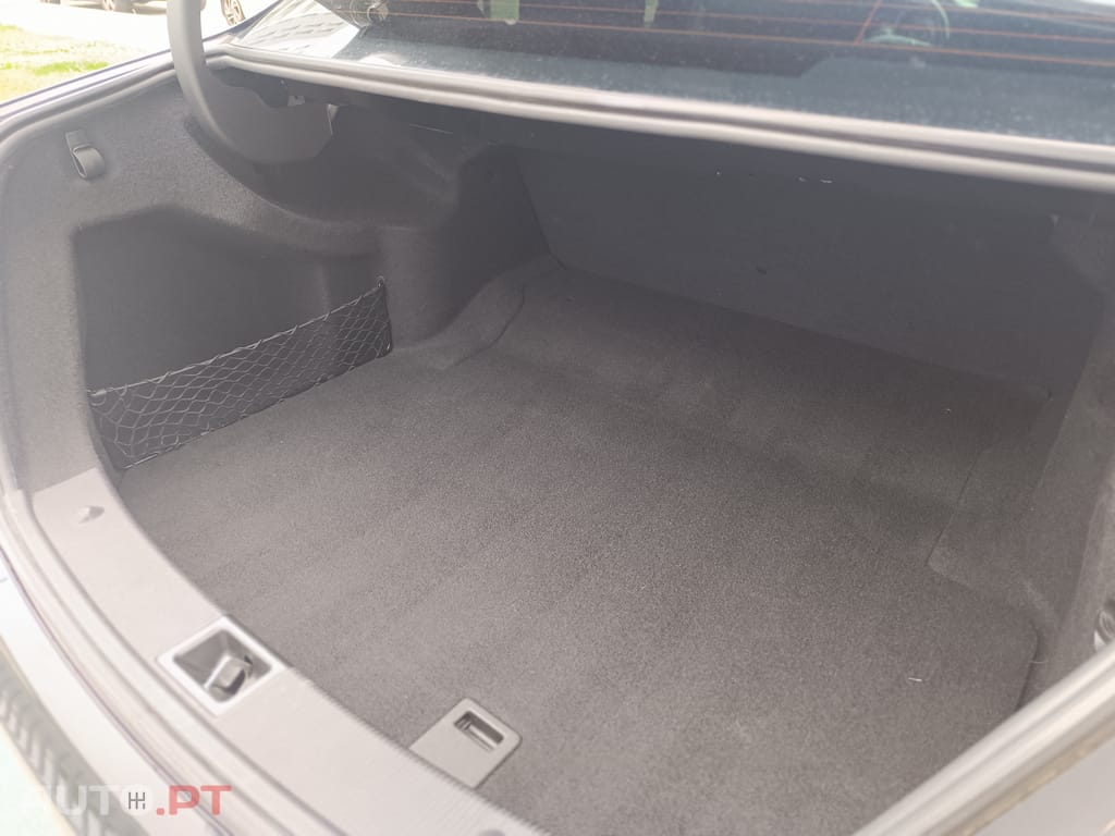 Mercedes-Benz C 180 CGi Avantgarde BlueEfficiency Aut.