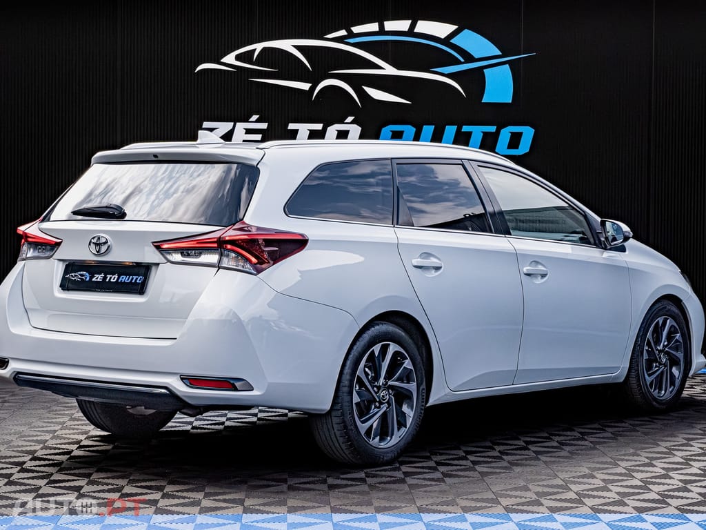 Toyota Auris 1.4 D-4D Comfort Pack Sport