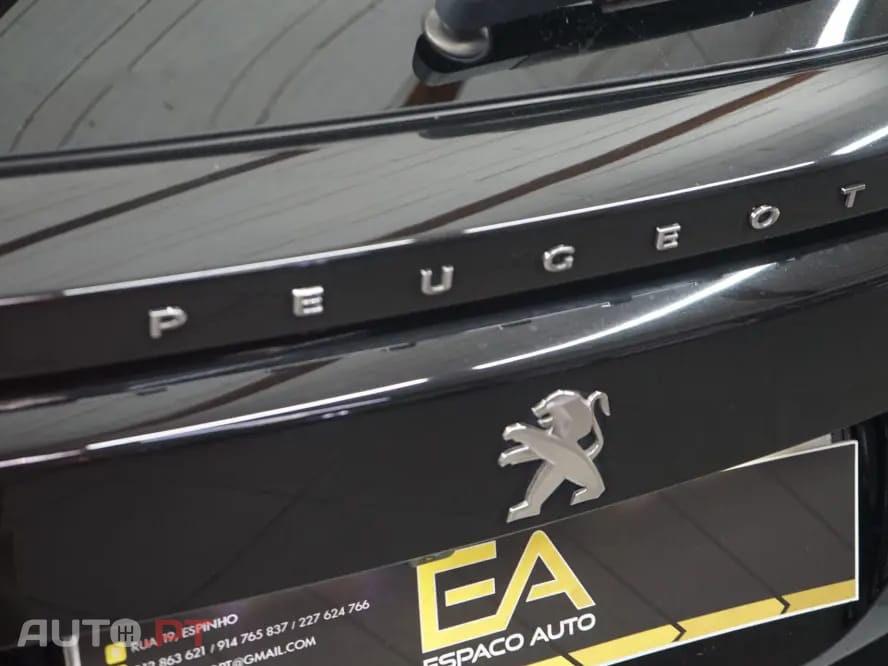 Peugeot 2008 1.2 PureTech Allure