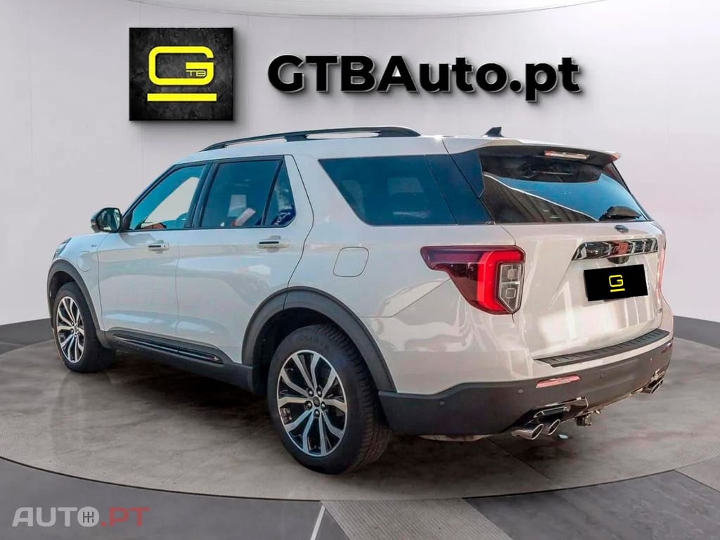 Ford Explorer Plug-in Hybrid ST-LINE