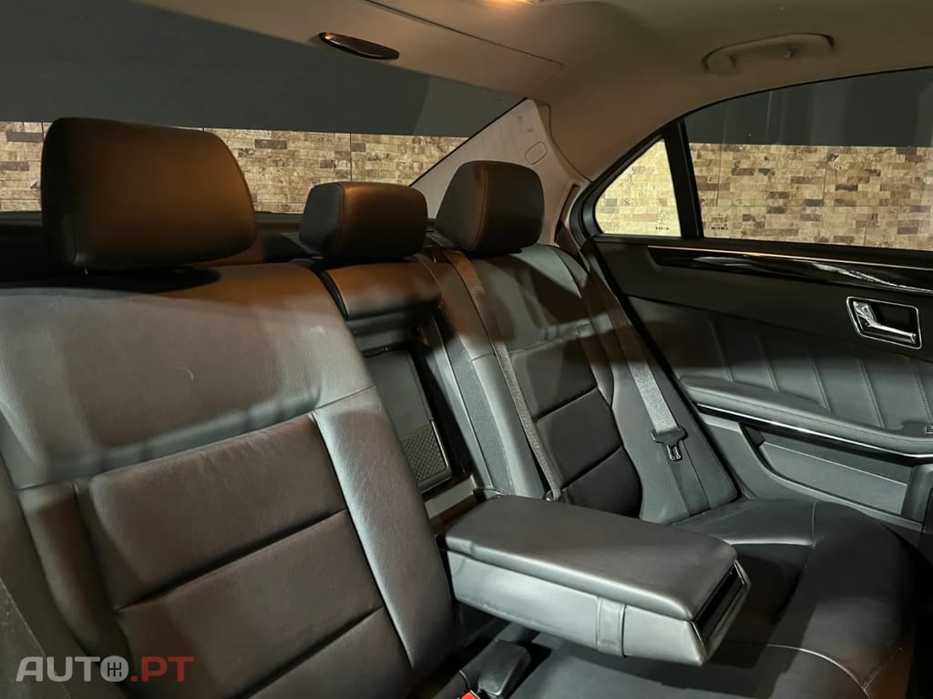 Mercedes-Benz E 350 CDI V6 Avantgarde | 231cv | 133.500 km | Livro Revisões Mercedes