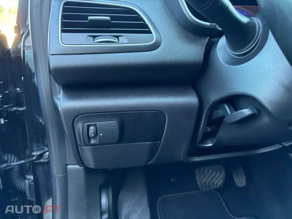 Renault Mégane IV SPORT TOURER 1.5 DCI INTENSE