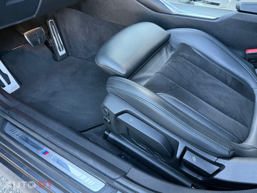 BMW 330 e Touring Pack M Auto