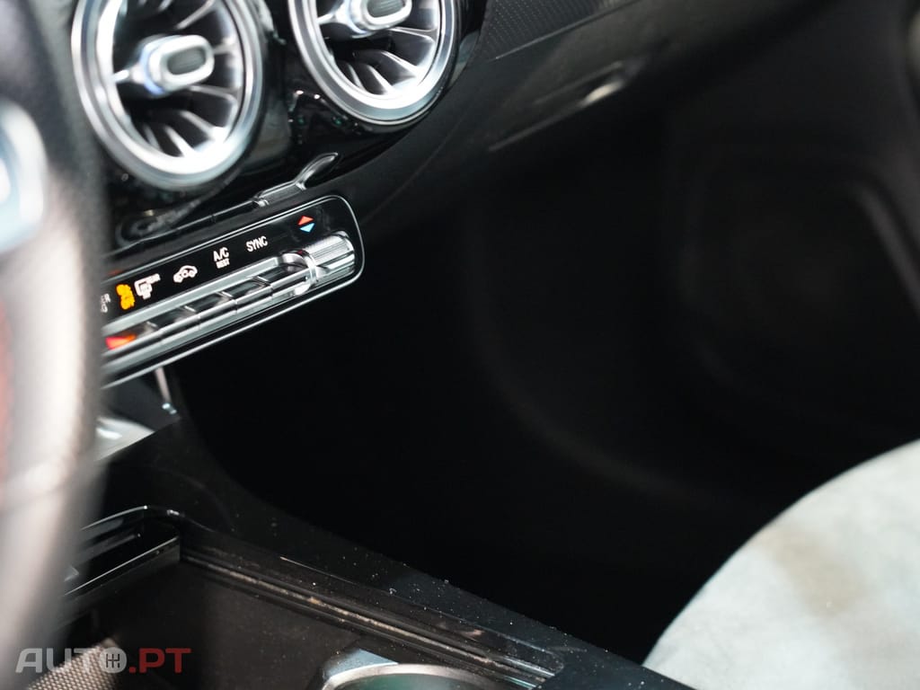 Mercedes-Benz CLA 180 AMG Shooting Brake