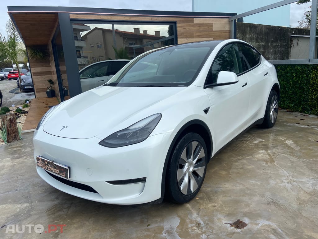 Tesla Model Y Long Range Dual Motor AWD