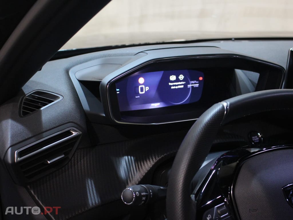 Peugeot E-2008 50 kWh GT