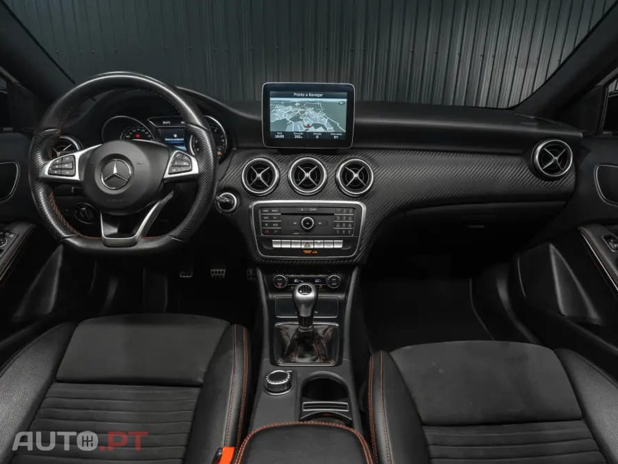 Mercedes-Benz A 180 AMG Line