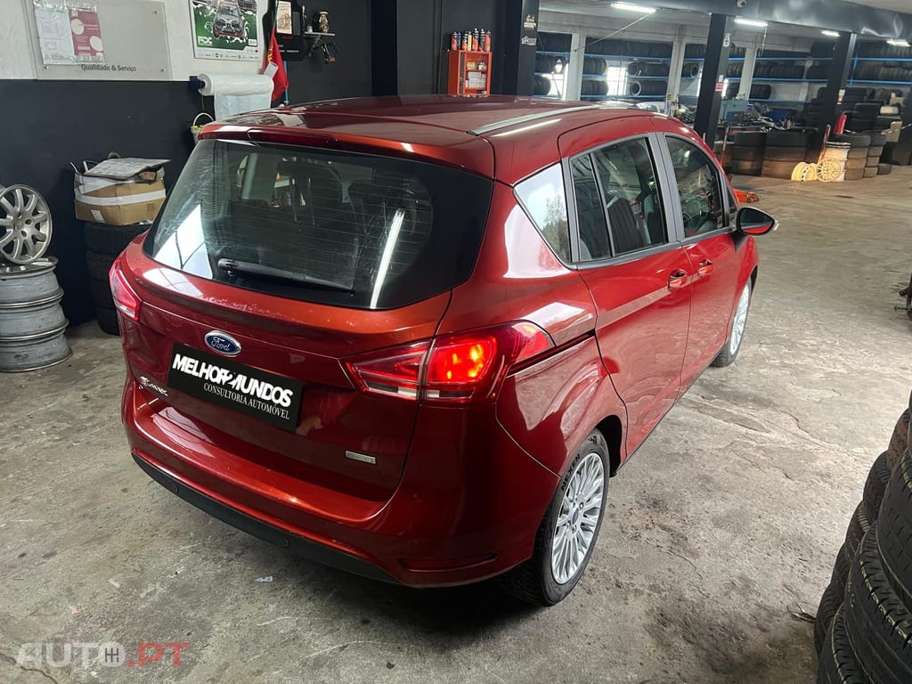 Ford B-Max 1.0 EcoBoost Titanium