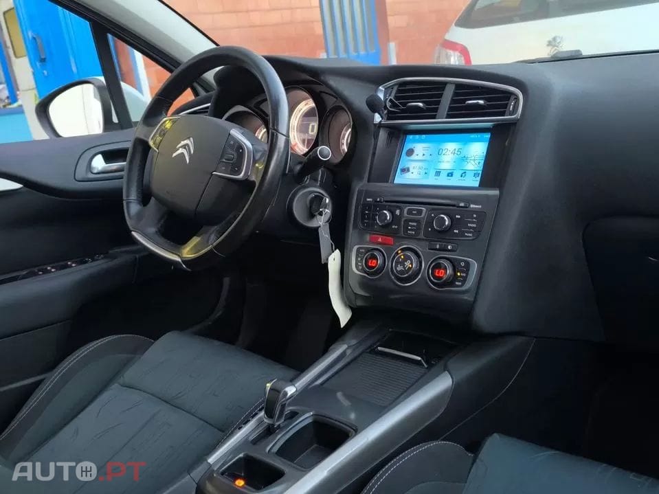 Citroen C4 1.6 e-HDi Exclusive J17 CMP6