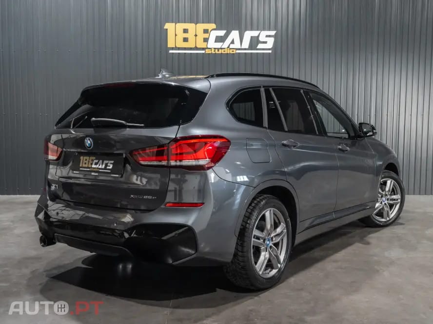 BMW X1 xDrive25e Pack Desportivo M