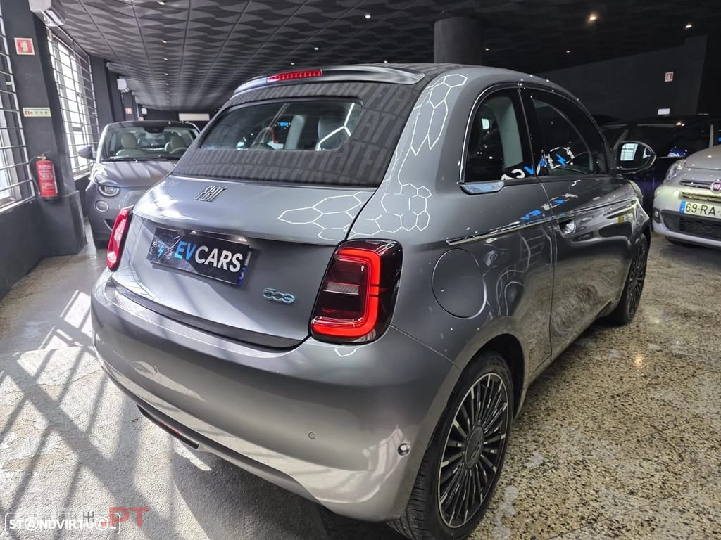 Fiat 500e La Prima