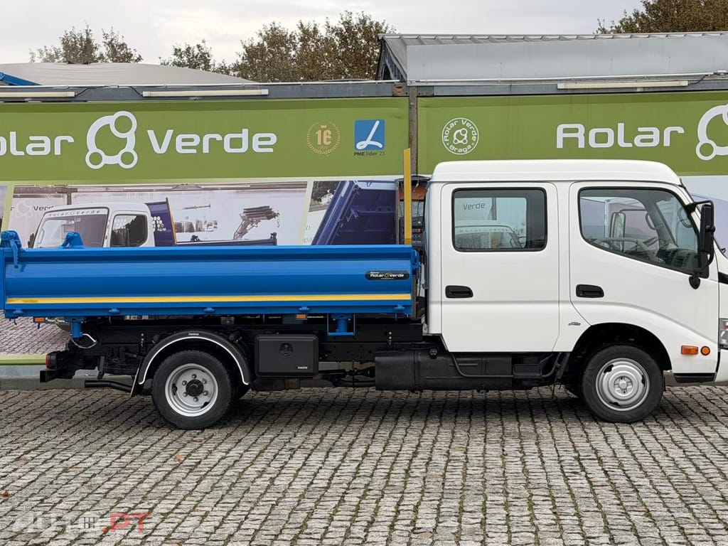 Toyota Dyna CAB. DUPLA + BASCULA