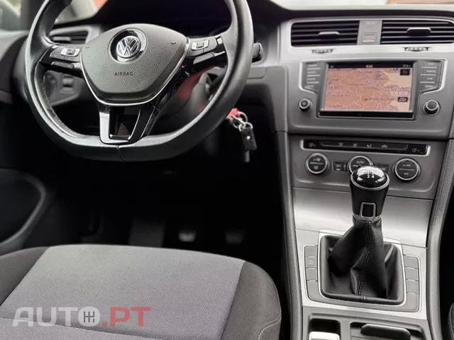 Volkswagen Golf other_Outro