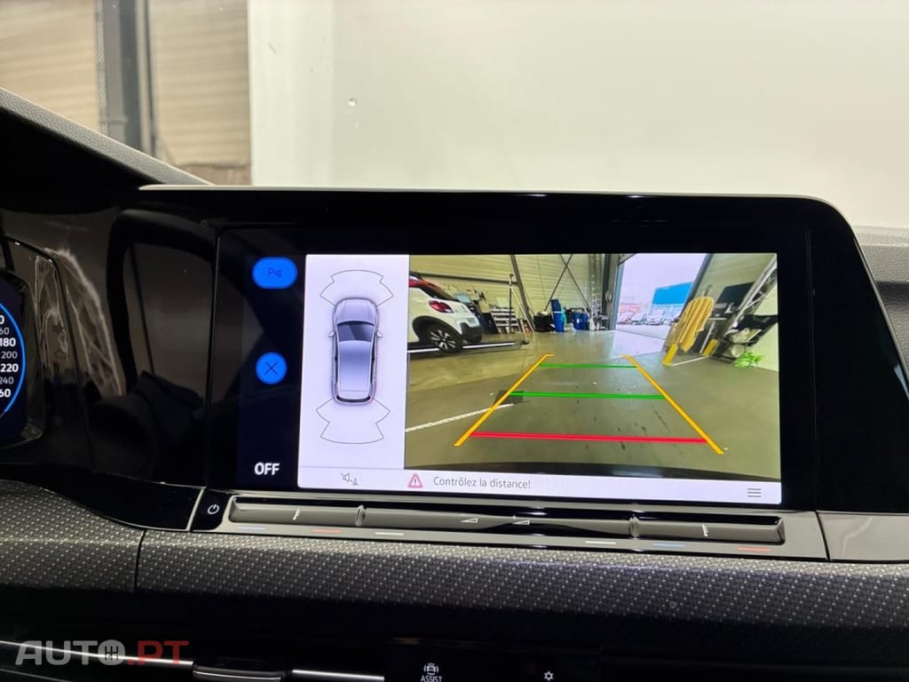 Volkswagen Golf 1.5 eTSI OPF R-Line DSG7