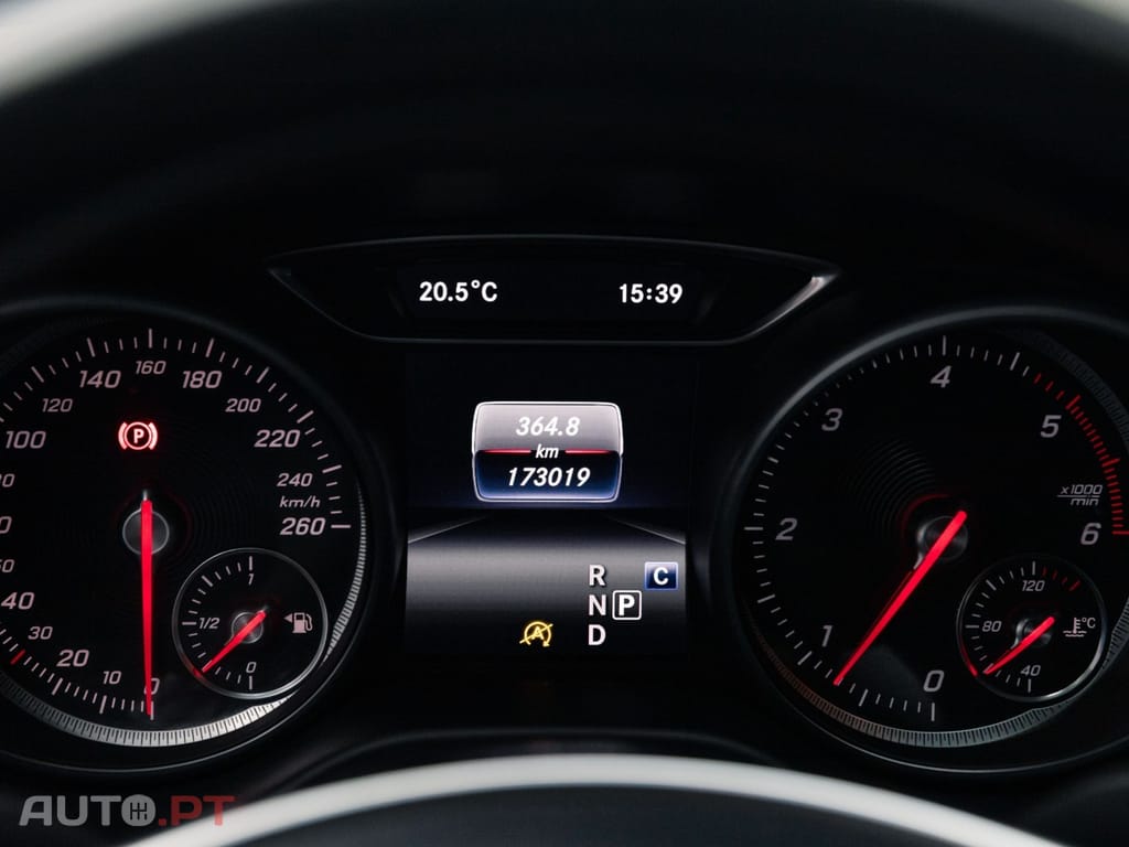 Mercedes-Benz CLA 200 d Shooting Brake AMG Line Aut.