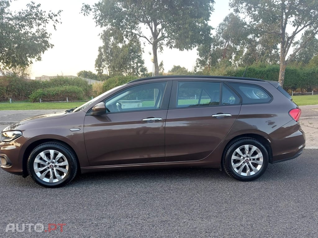 Fiat Tipo 1.3 M-Jet Lounge
