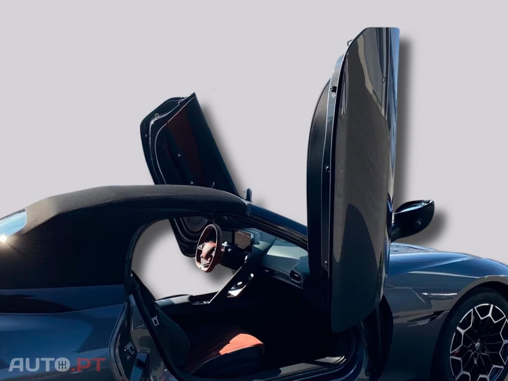 MG Cyberster Roadster I.V.A DEDUTIVEL