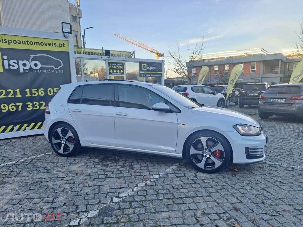 Volkswagen Golf 2.0 TSi GTi DSG Performance