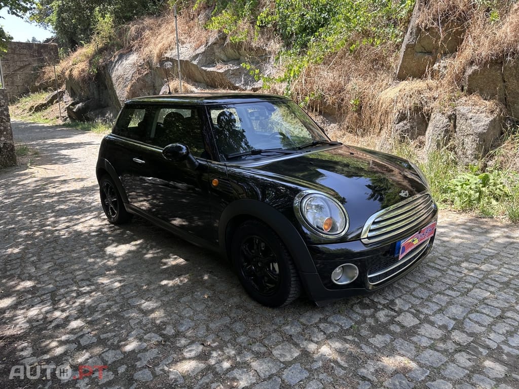 MINI Cooper Cooper D