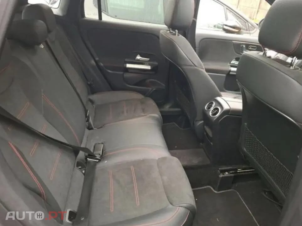 Mercedes-Benz GLA 250 e AMG Line
