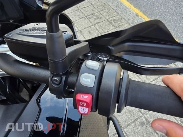BMW S Triple black & Akrapovic