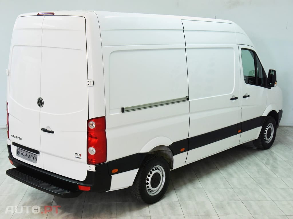 Volkswagen Crafter 35 2.0 TDi 136 Longo Tecto Alto BlueMotion