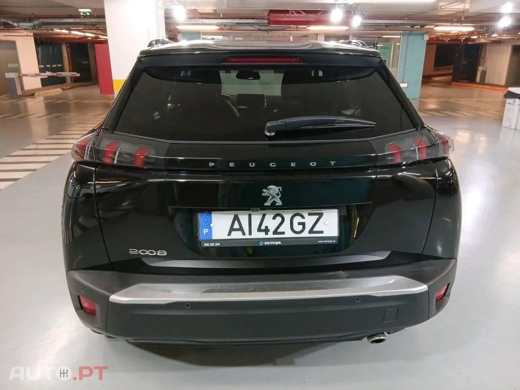 Peugeot 2008 1.5 BlueHDi Allure Pack