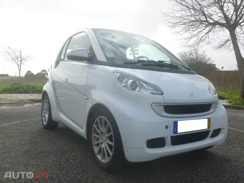 Smart ForTwo 0.8CDi Coupé com A/c