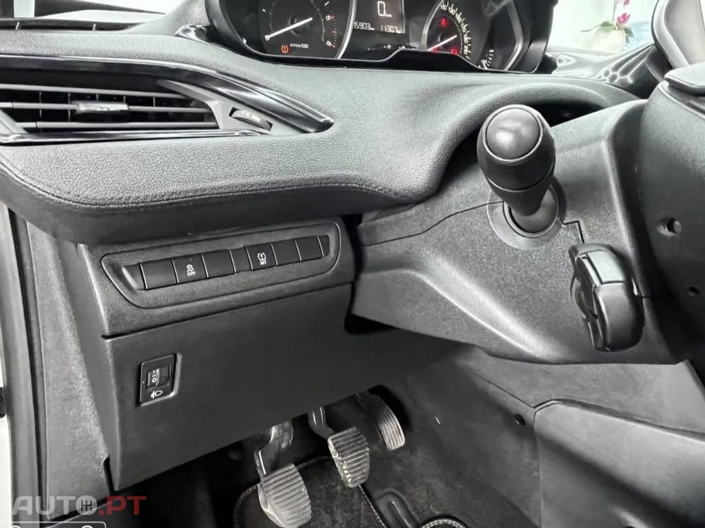 Peugeot 208 1.6 BlueHDi Active