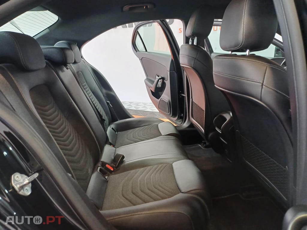 Mercedes-Benz A 180 d Business Solutions