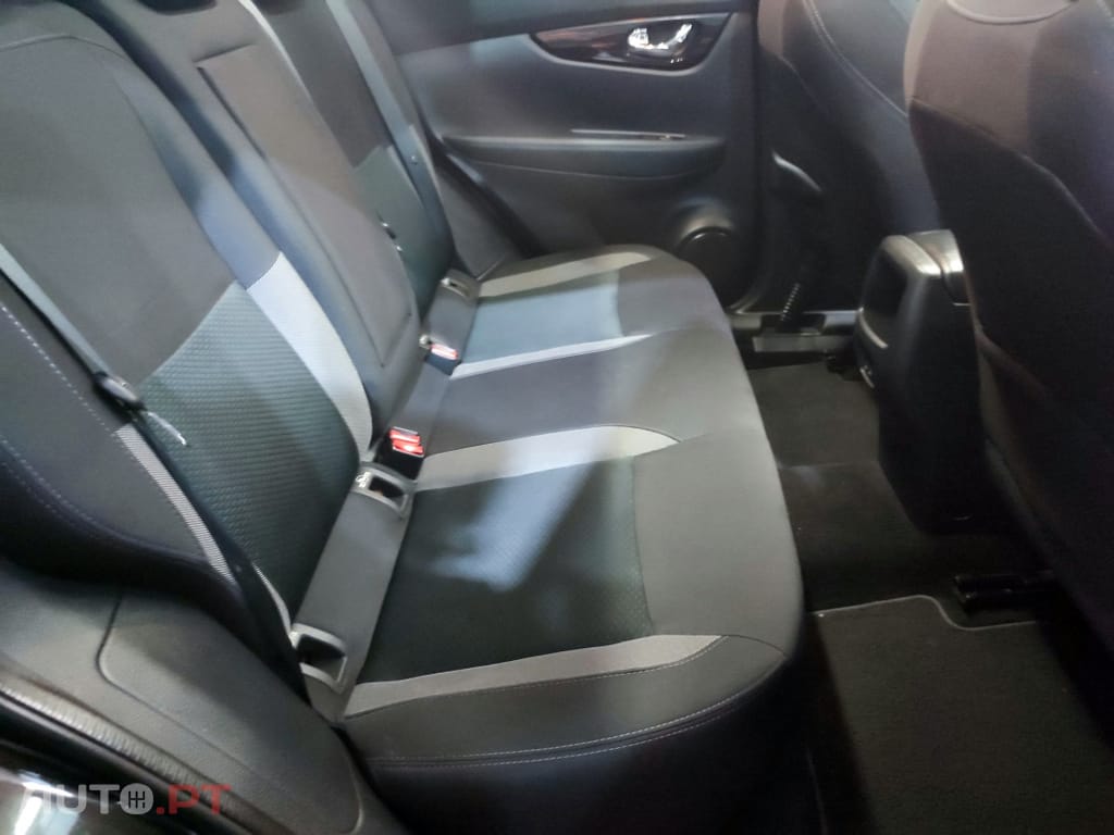 Nissan Qashqai 1.5 dCi N-Connecta Led