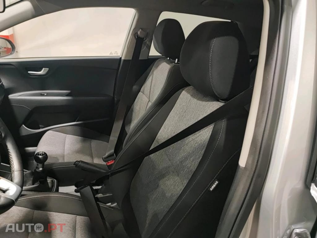 Kia Stonic 1.2 Dynamic