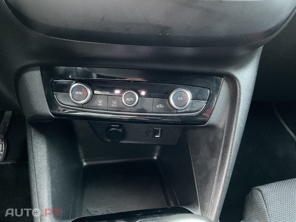 Opel Corsa 1.2 T Business Edition