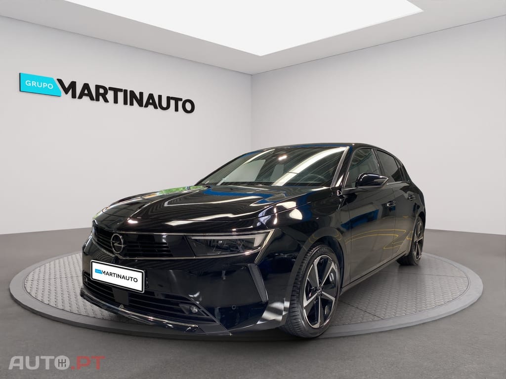 Opel Astra 1.2 T Elegance