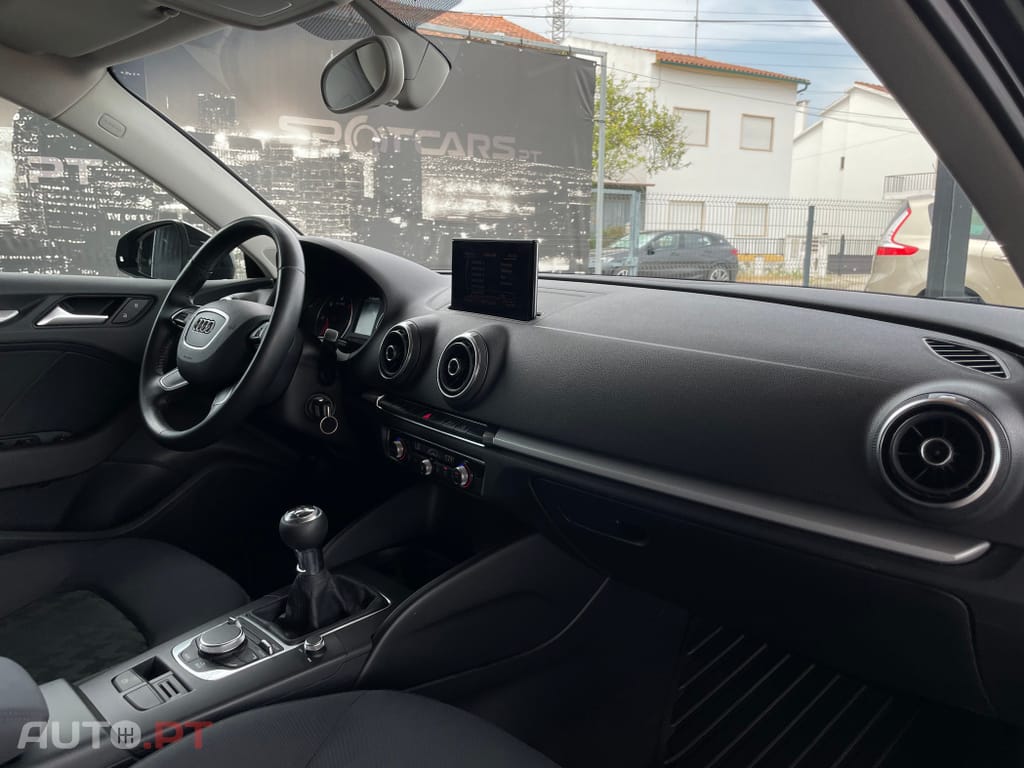 Audi A3 Sportback 1.6 TDi Attraction Ultra