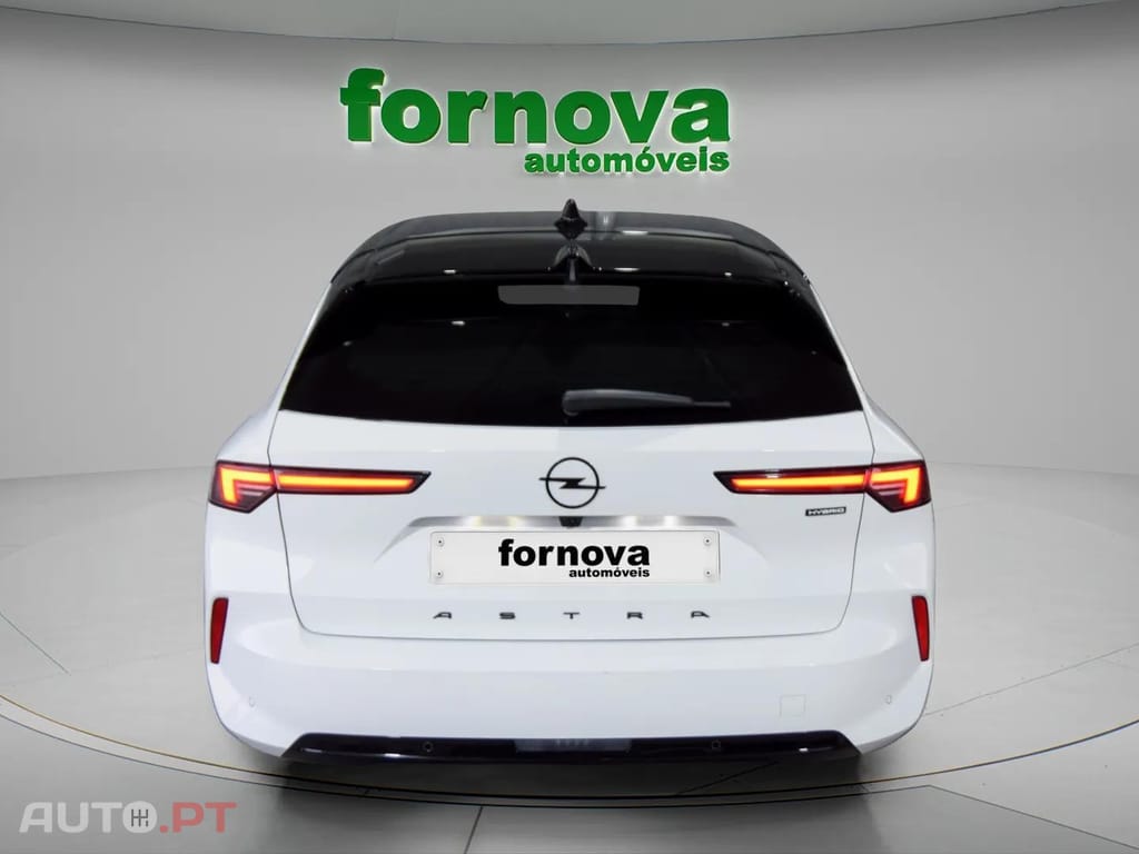 Opel Astra Sports Tourer 1.2 T Hybrid GS eDCT