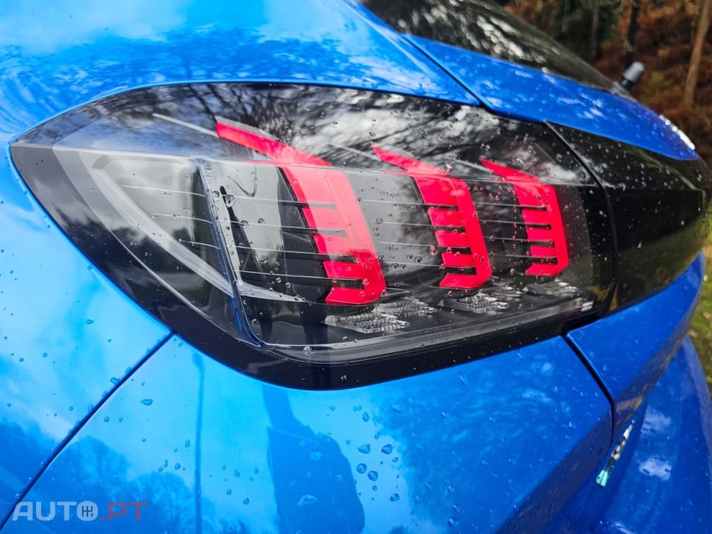 Peugeot E-208 50 kWh GT