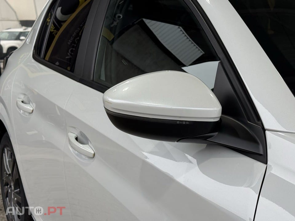 Peugeot 208 1.2 PureTech Active Pack