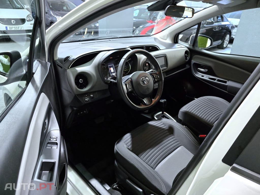 Toyota Yaris 1.5 HSD Comfort