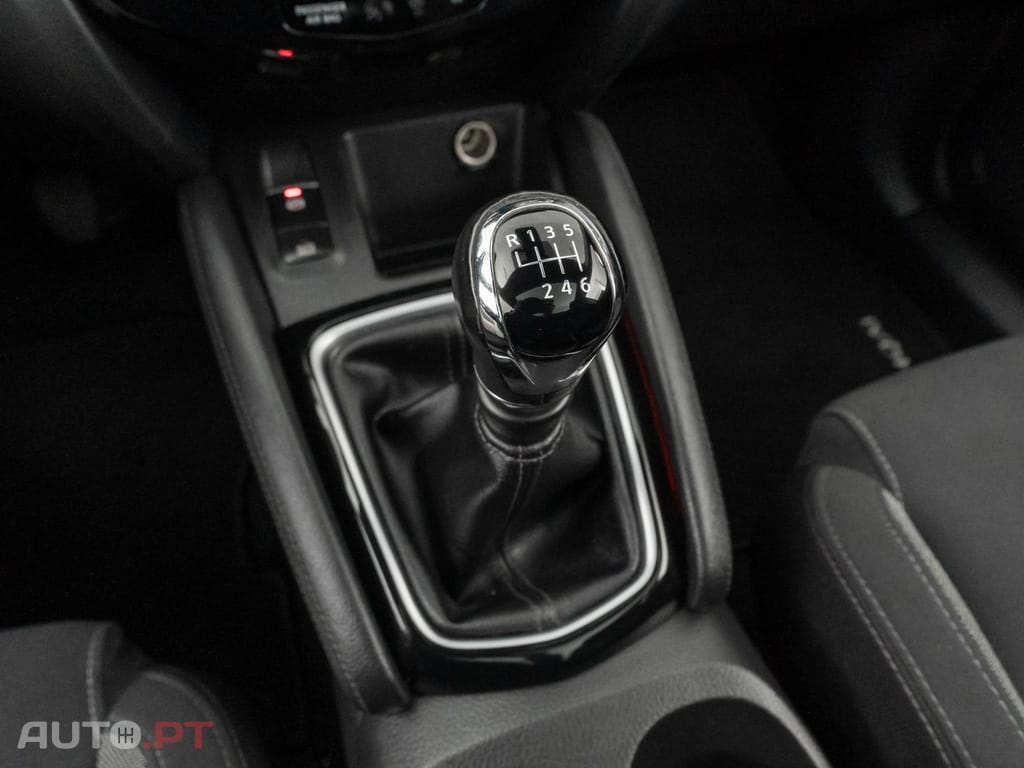 Nissan Qashqai 1.3 DIG-T N-Connecta
