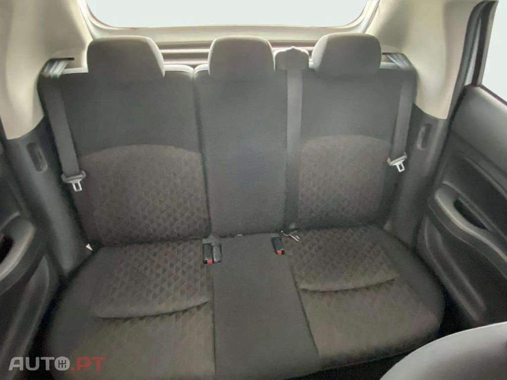 Mitsubishi Space Star 1.2 Intense