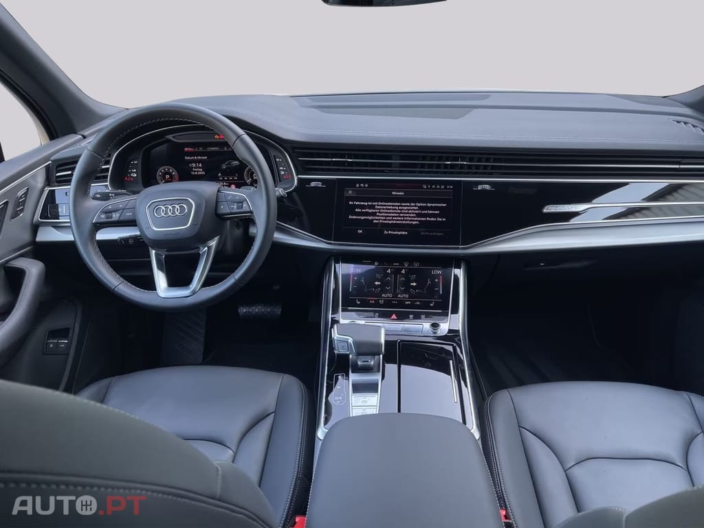 Audi Q7 55 TFSIe quattro S-LINE 